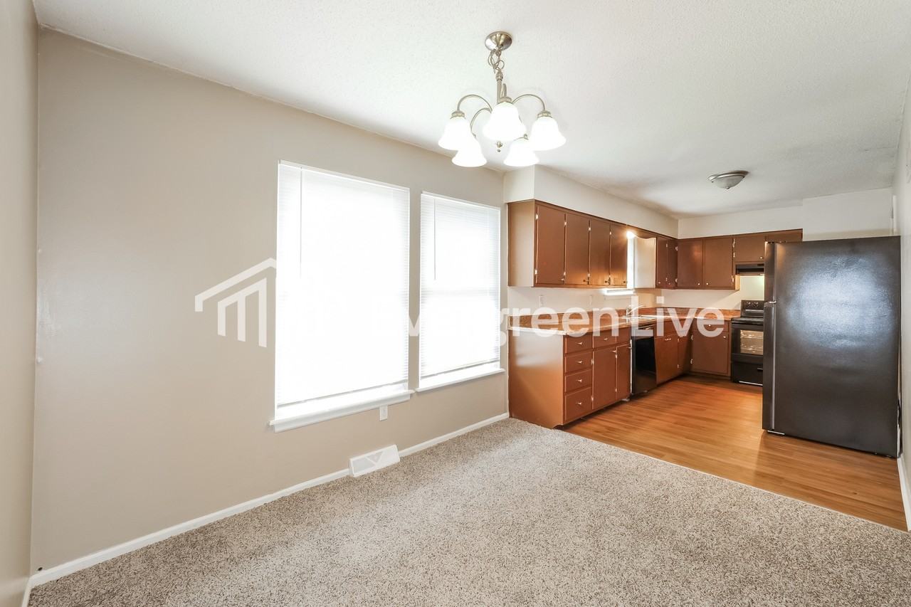 4009 S Colonial Dr - Photo 6 of 15