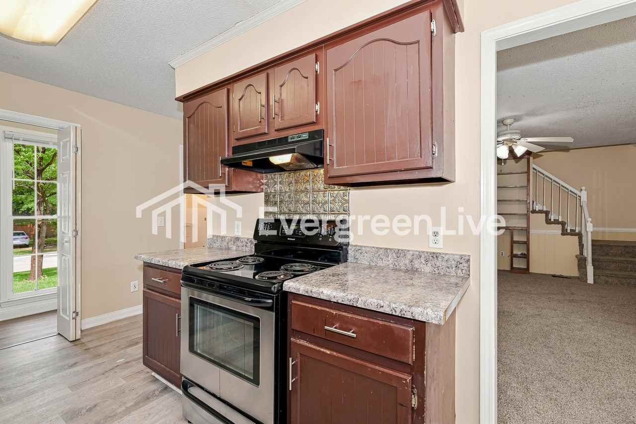 160 Chinquapin Cir - Photo 7 of 15
