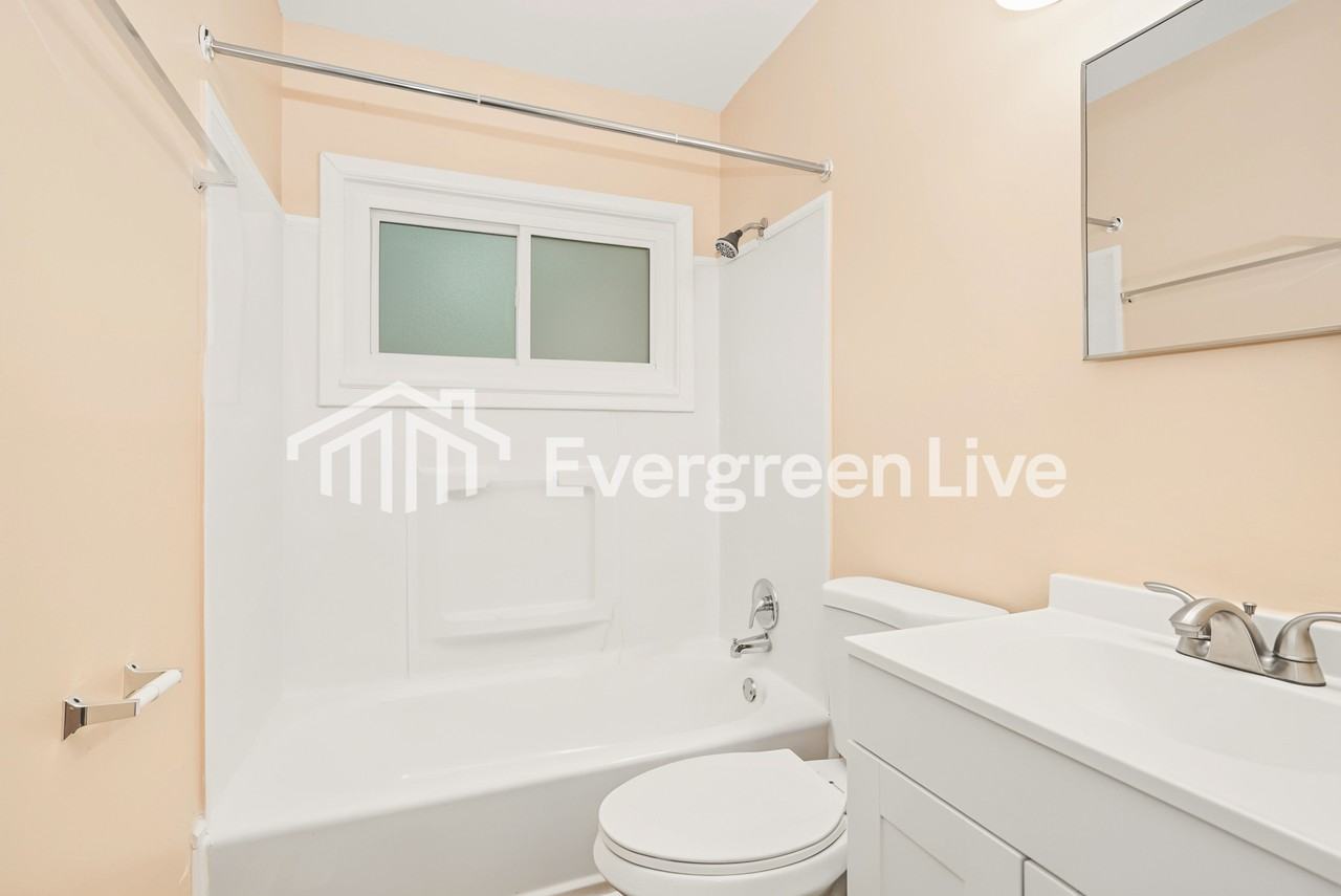 2417 Dawnlight Ave - Photo 6 of 15