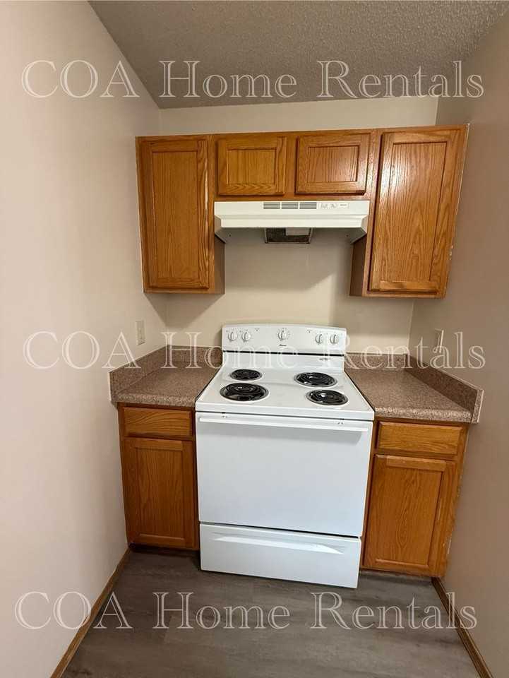 1355 N Cleveland Ave - Photo 5 of 15