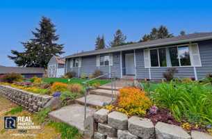 featured image of 9518 Wheeler Ave