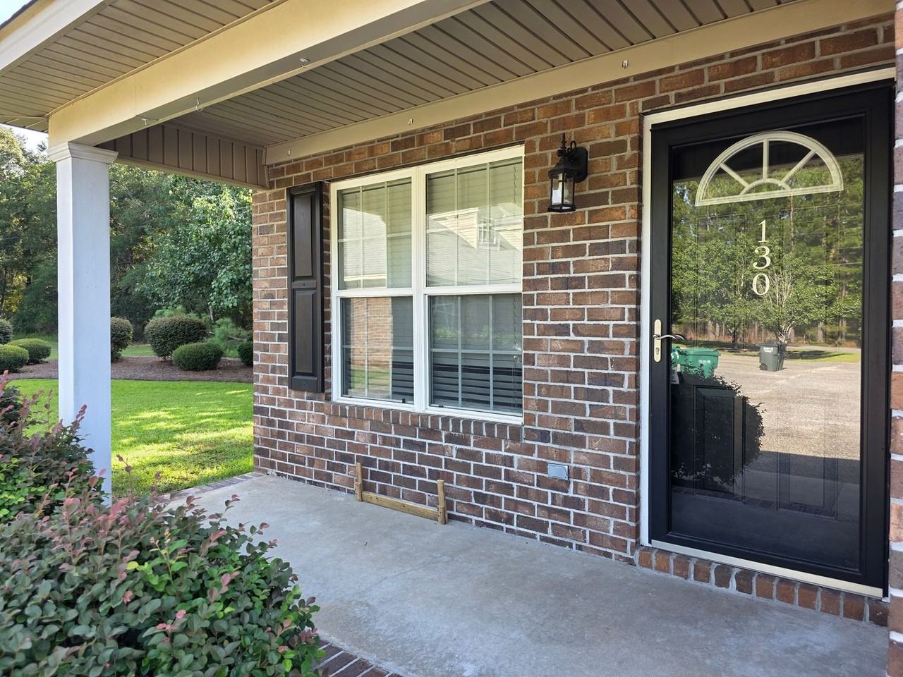 130 Lakeview Commons Dr - Photo 2 of 15
