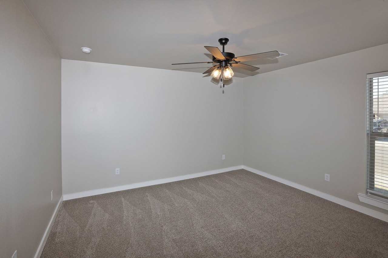 1841 Montaluse Rd - Photo 2 of 26