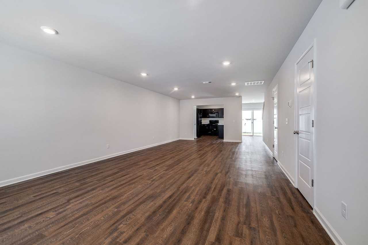 15 Red Robin Ct - Photo 6 of 26