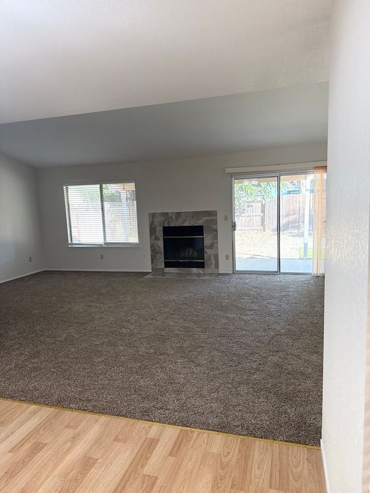 235 W Central Ave - Photo 2 of 9