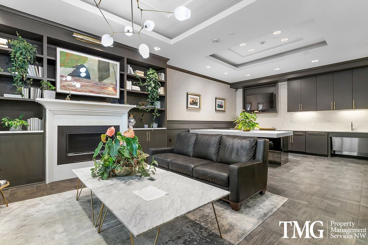 11 Marché Apartments - Photo 4 of 13