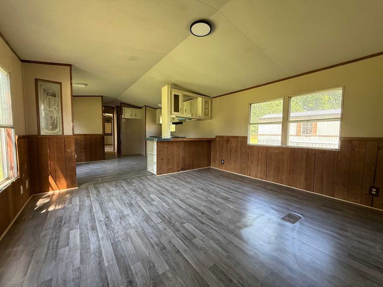 90 Arrowood Rd - Photo 2 of 9