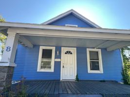 featured image of 8 S Sunrise Ave