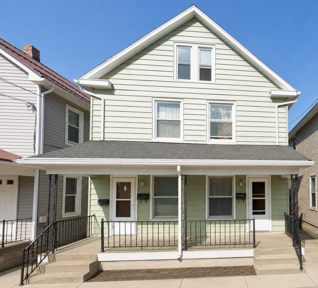 532 Line St - Photo 2 of 3