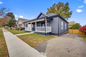 featured image of 216 3rd St