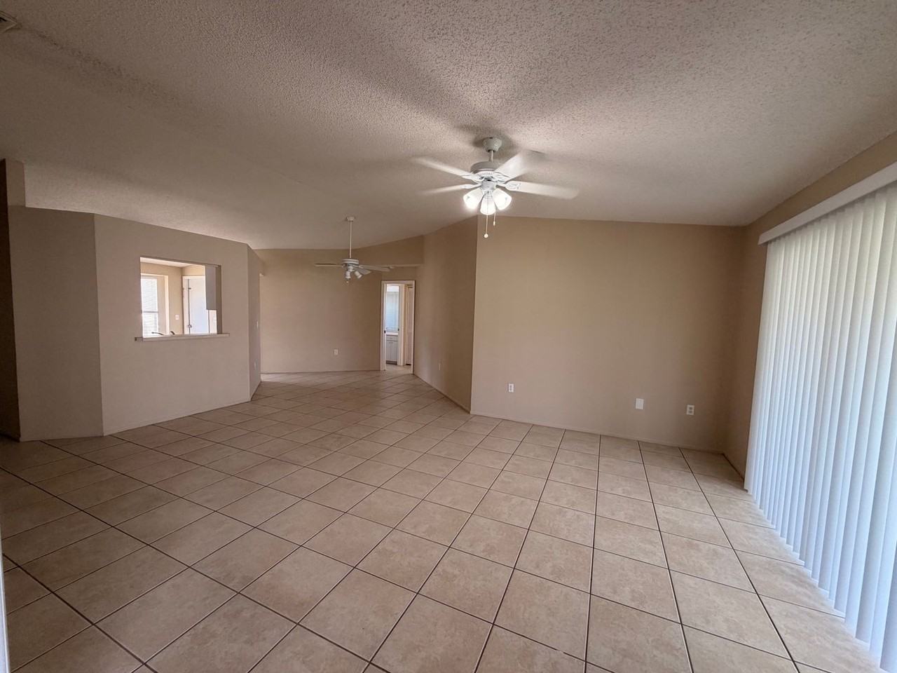 2423 Pinehurst St - Photo 2 of 16