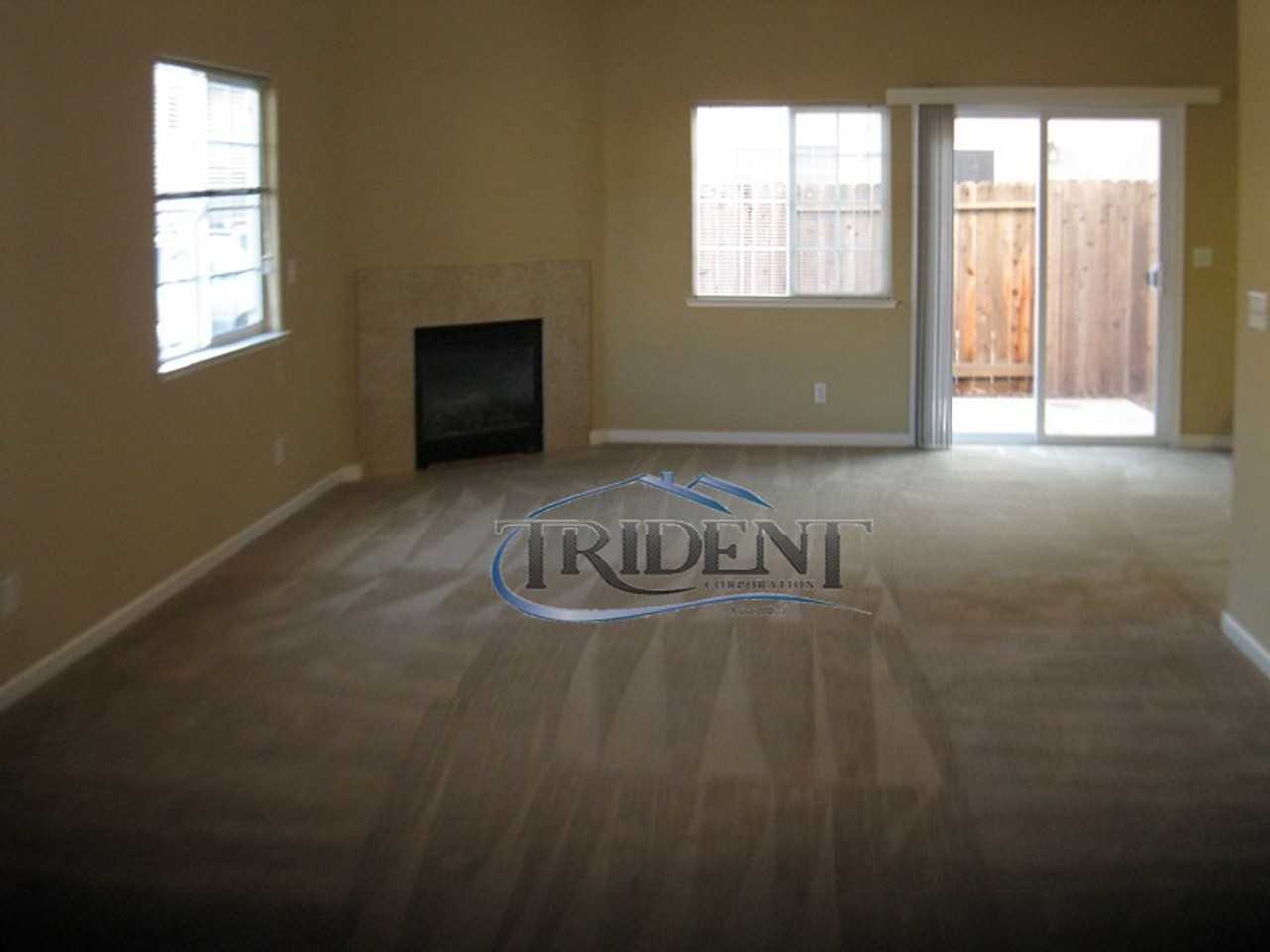 406 Hetherington Cir - Photo 4 of 17