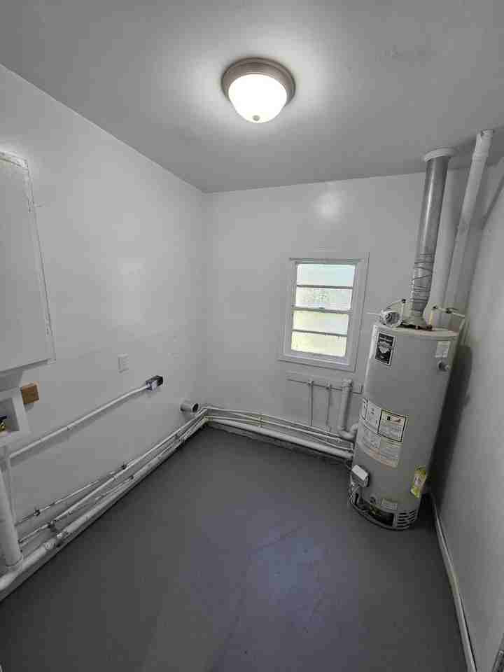 1428 S Saint Francis St - Photo 3 of 14
