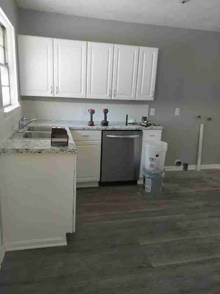 2240 S Bonn Ave - Photo 2 of 22