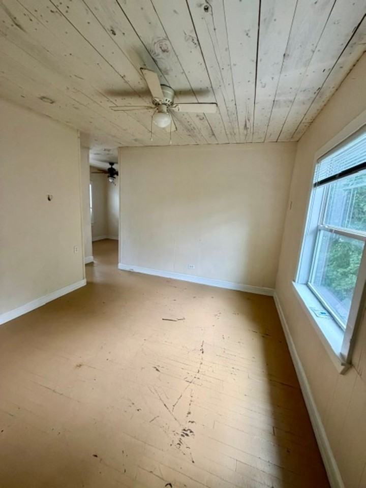 606 N 16th St - Photo 3 of 9