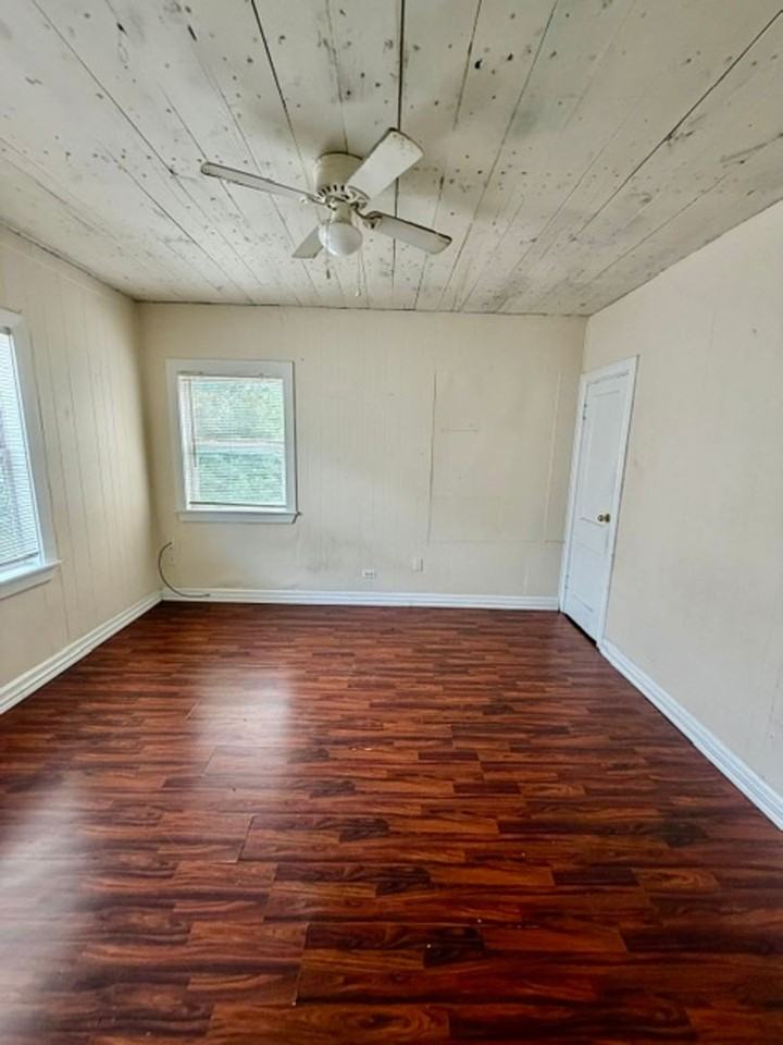 606 N 16th St - Photo 7 of 9