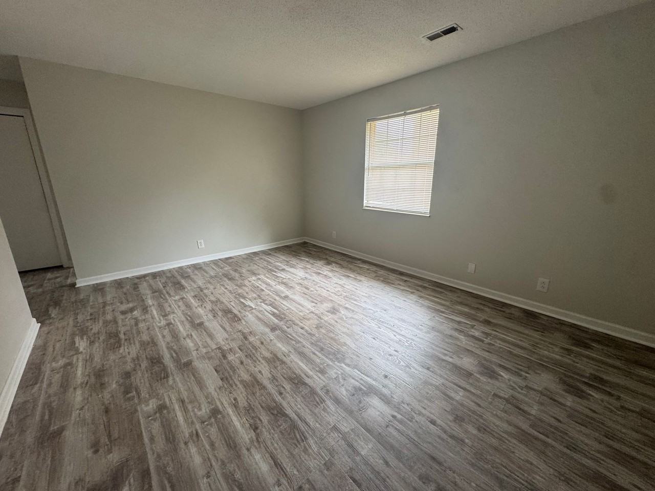 212 S David Ln - Photo 6 of 30