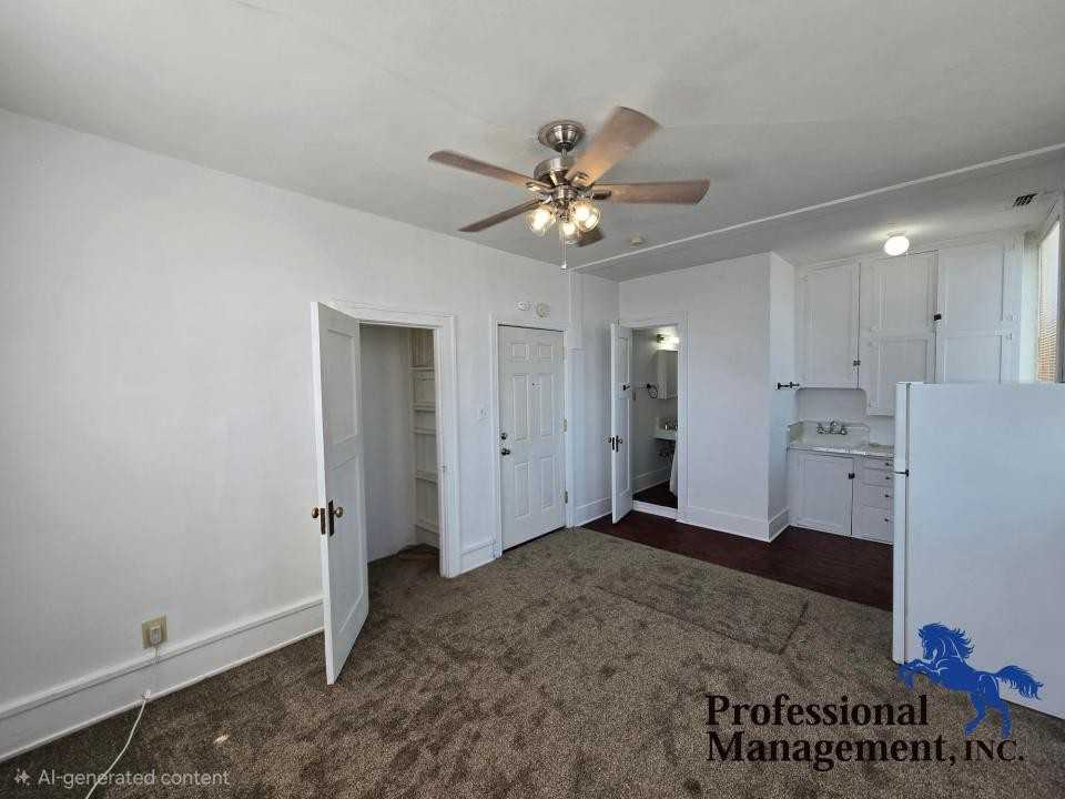 6 Montana Ave #4 - Photo 4 of 5