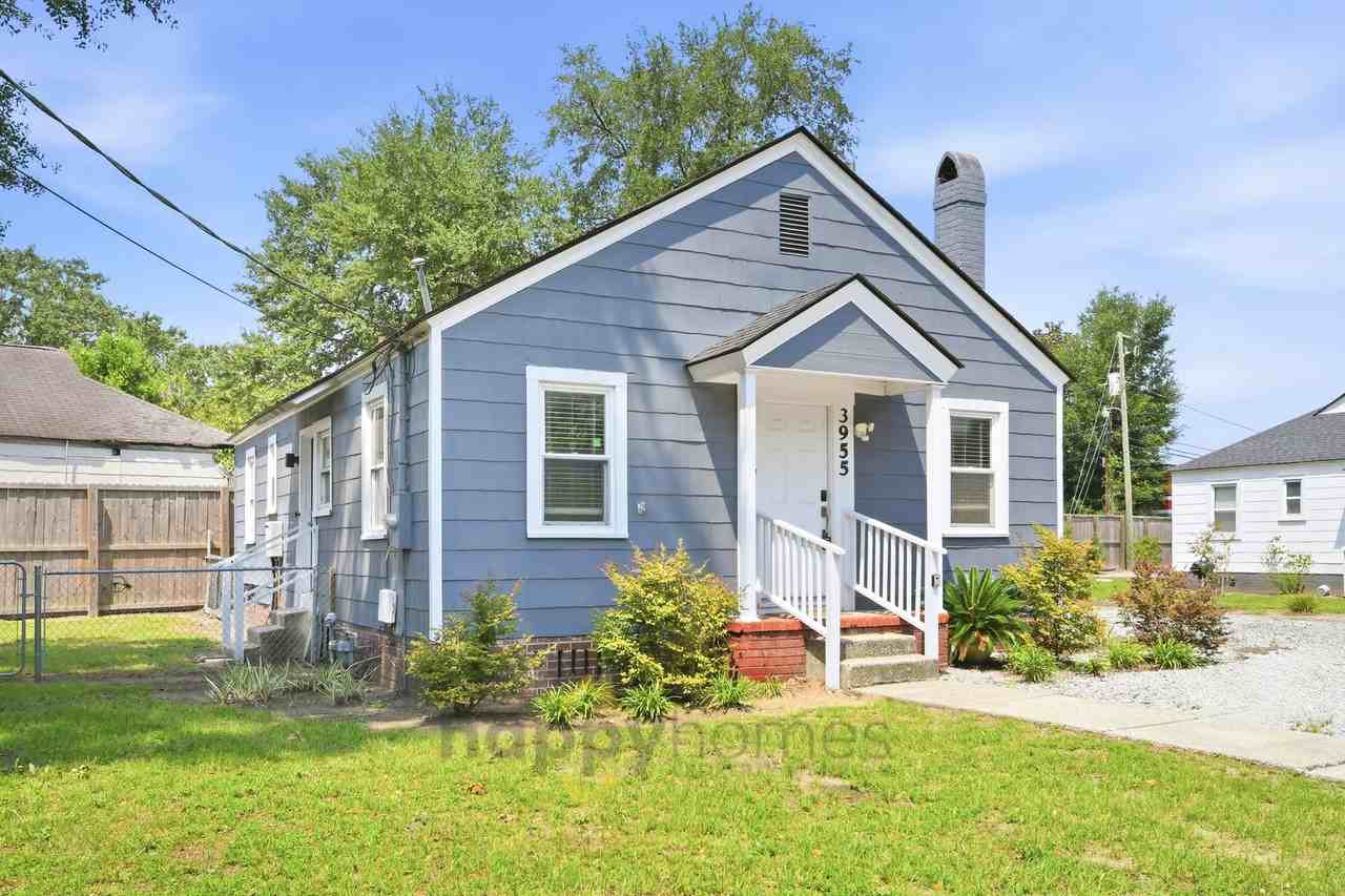 3955 Christopher St - Photo 4 of 18