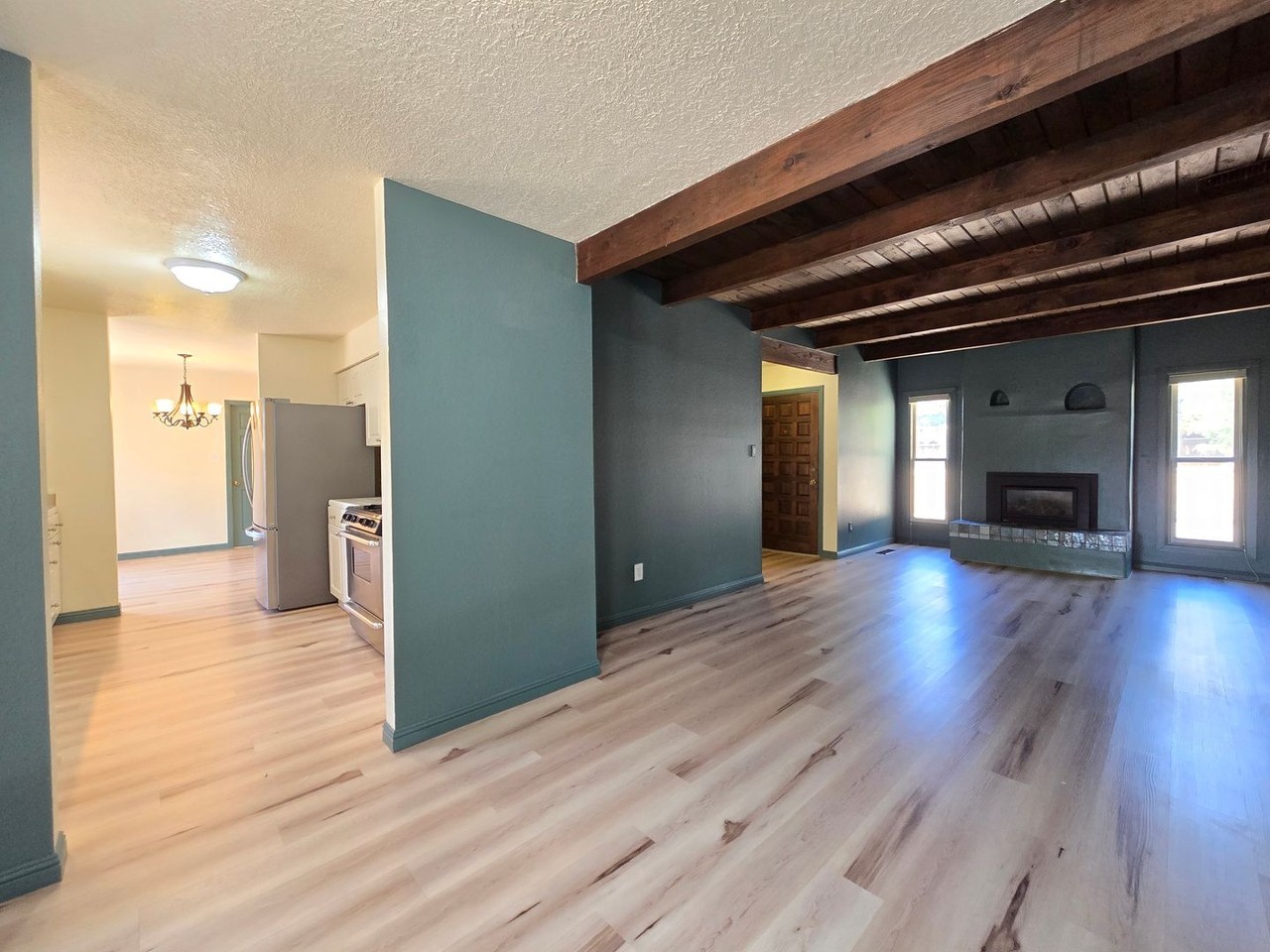 3004 Plaza Blanca - Photo 3 of 30