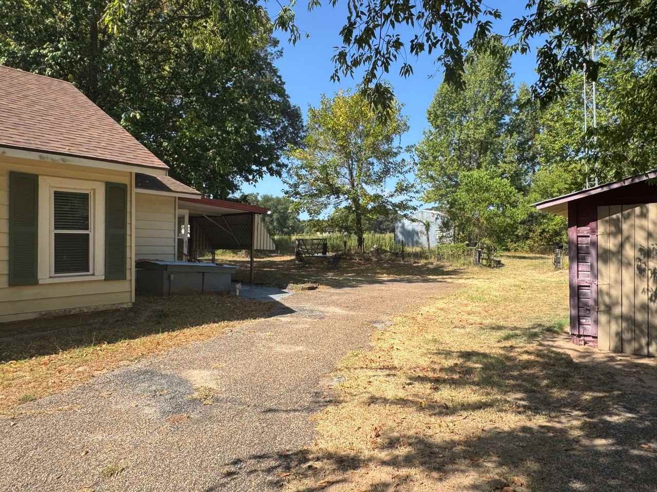 10261 Fm 724 - Photo 5 of 37