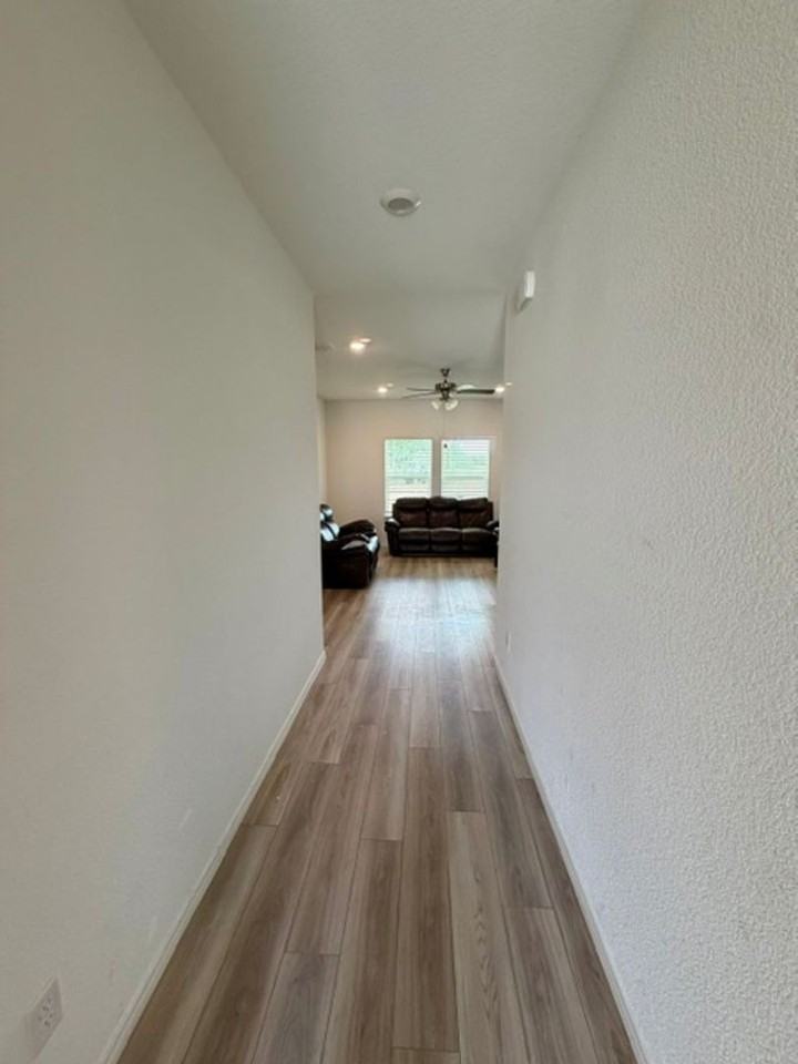 12516 Tarres Ct - Photo 3 of 21