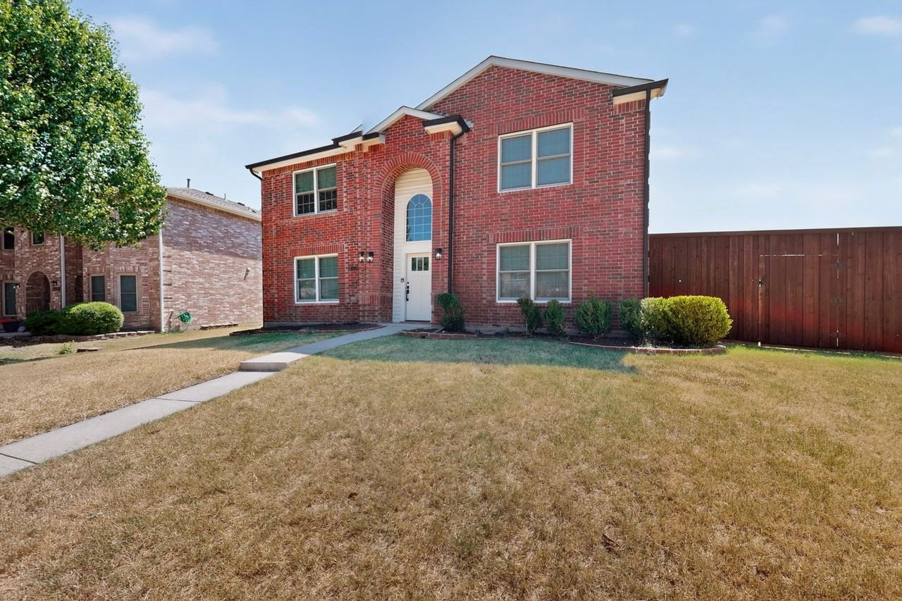 1410 Thistle Cir - Photo 5 of 50