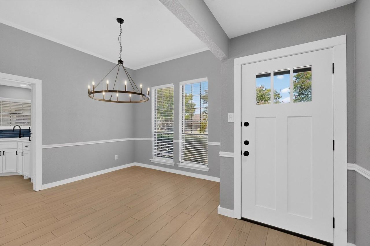 3510 Amber Ave - Photo 7 of 48