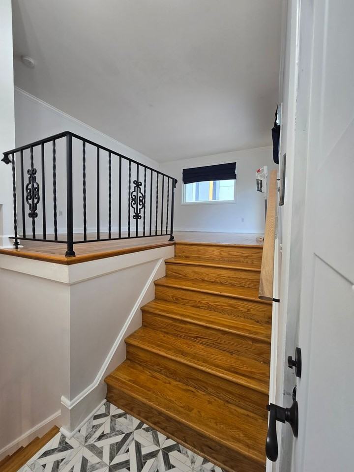 4575 Blaine St Ne - Photo 4 of 32