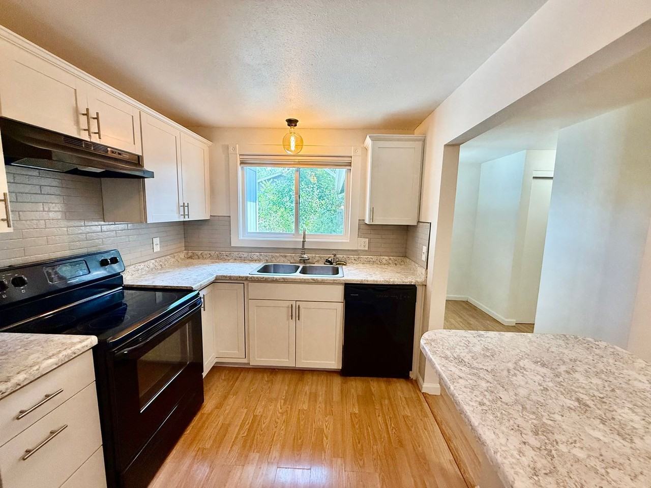 1620 Ranae Dr - Photo 6 of 29