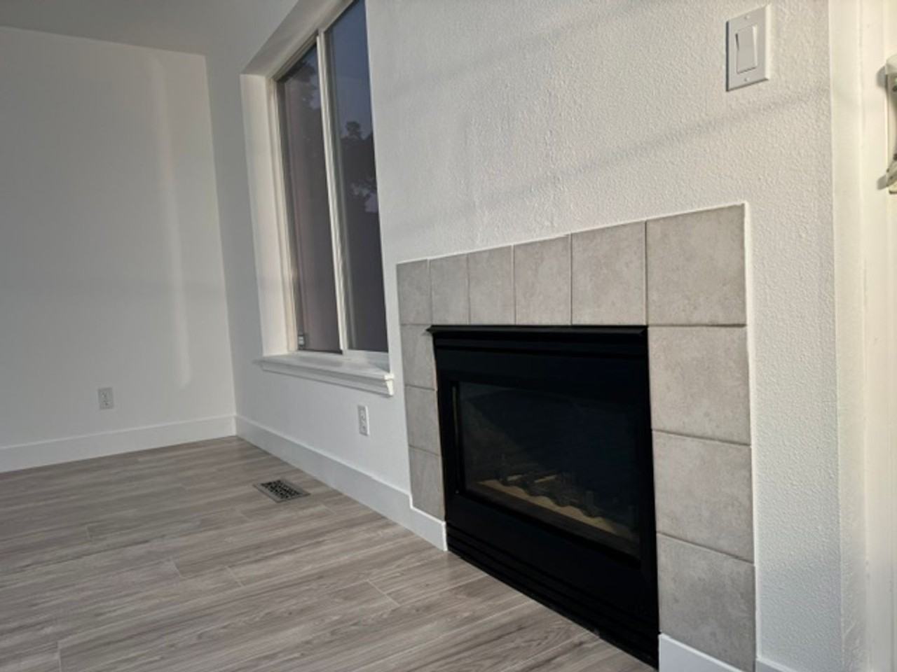 15965 Sw Roth Dr - Photo 3 of 25
