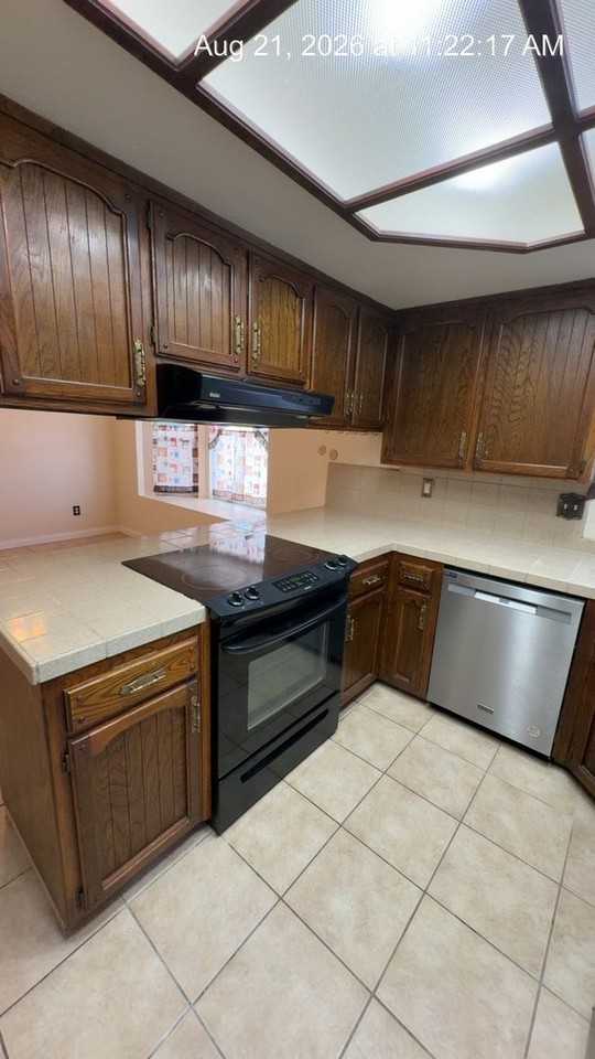2730 W Seeger Ave - Photo 5 of 22