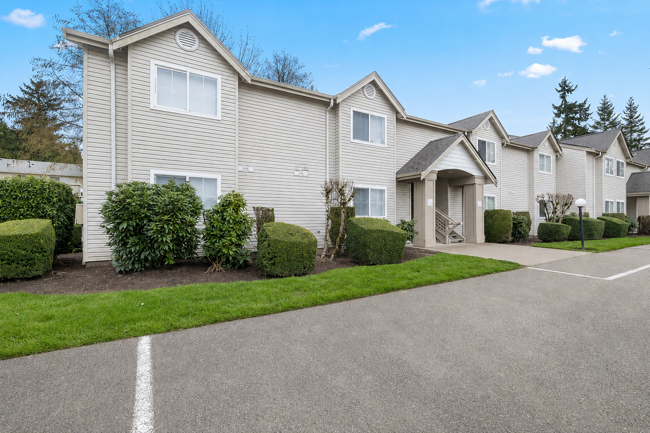 Lund Village Apartments - Photo 5 of 18