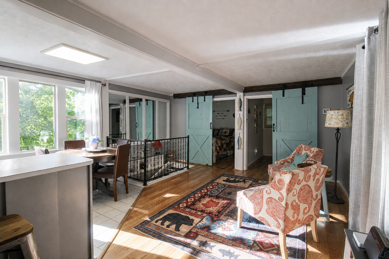 8045 Sarah Thomas Rd - Photo 2 of 22