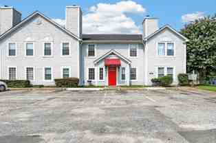 351 Fort Worth Ave - Photo 1 of 1