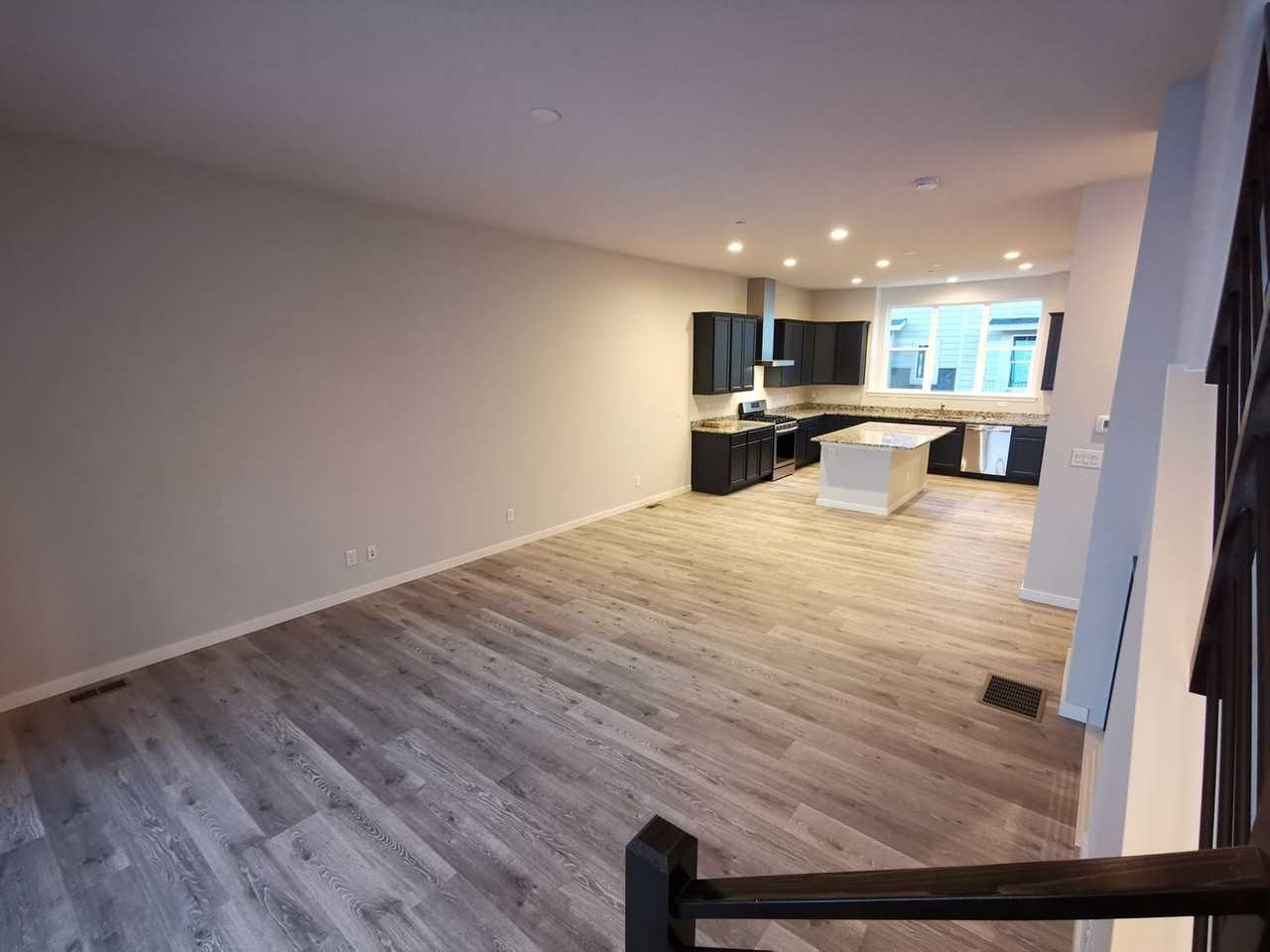 2261 Buttercup Ln - Photo 2 of 24