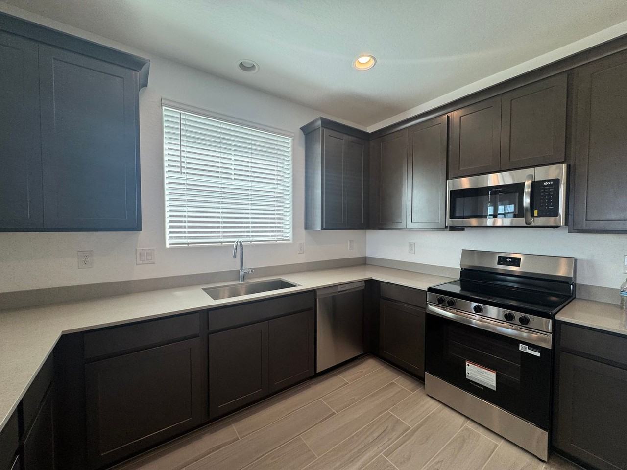 24741 N 164th Dr - Photo 4 of 23