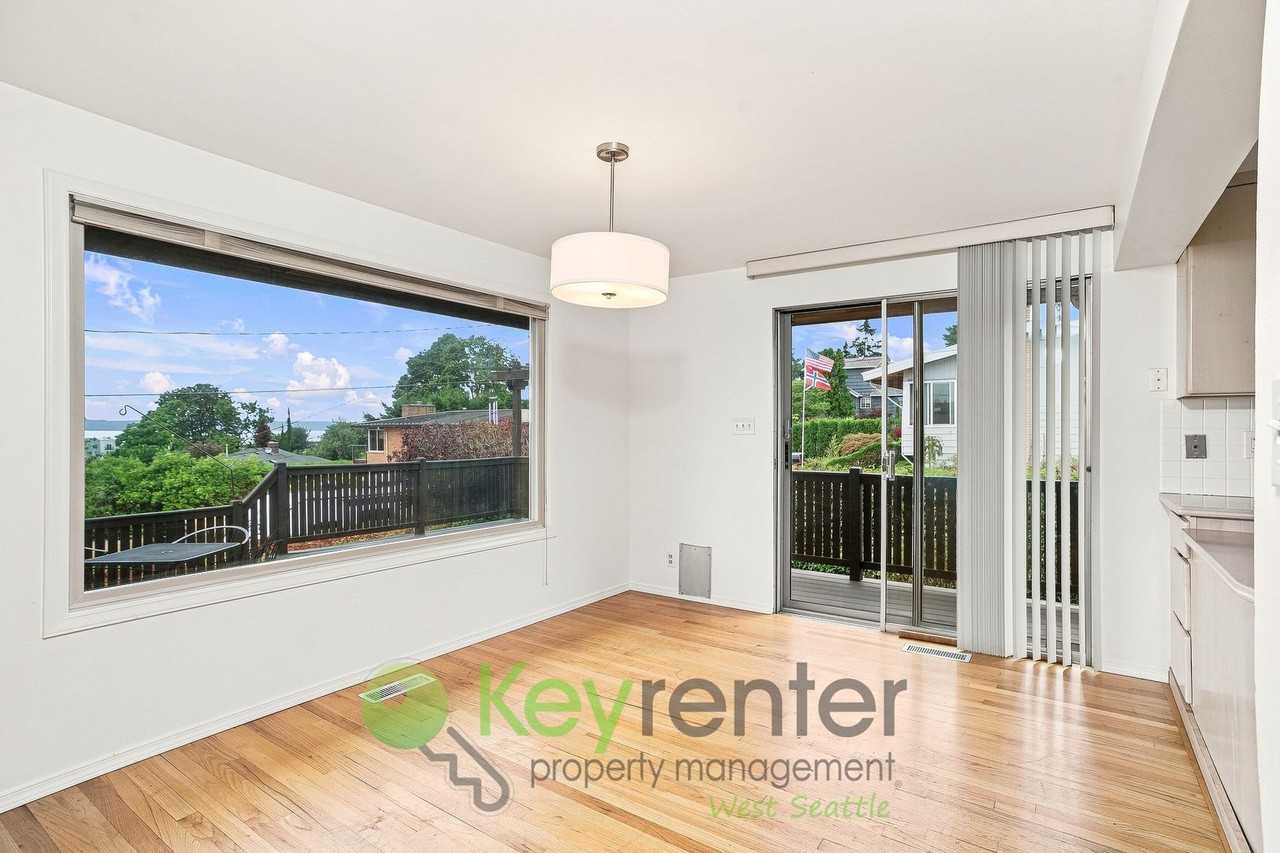 924 S 226th Pl - Photo 4 of 28