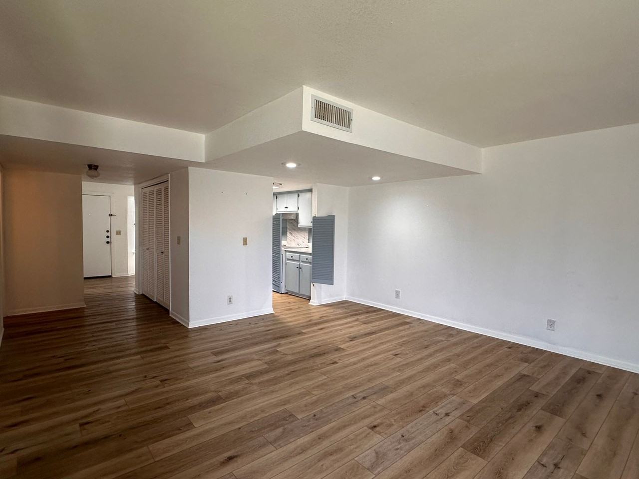 1601 14th St #F - Photo 4 of 25