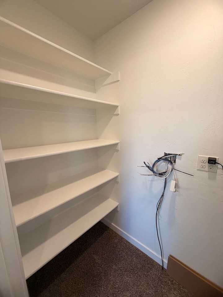 434 W 1820 S - Photo 4 of 30