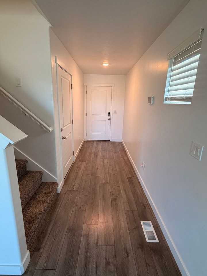 434 W 1820 S - Photo 7 of 30