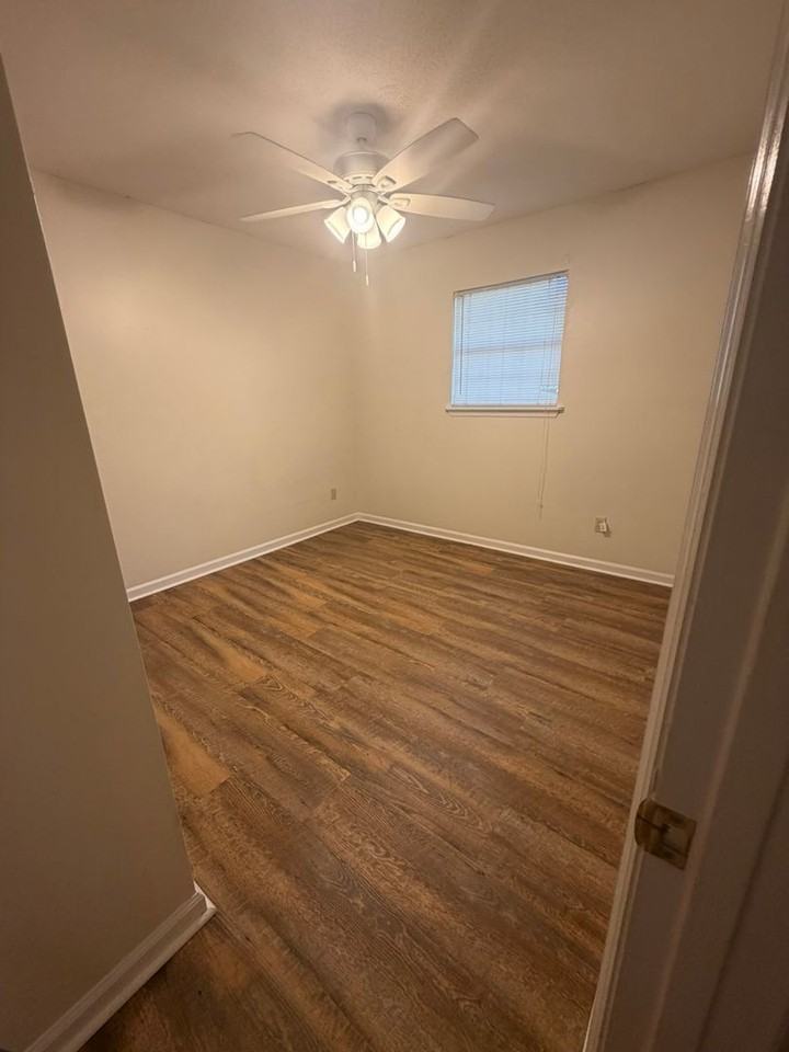 1 Fleming Dr - Photo 7 of 14