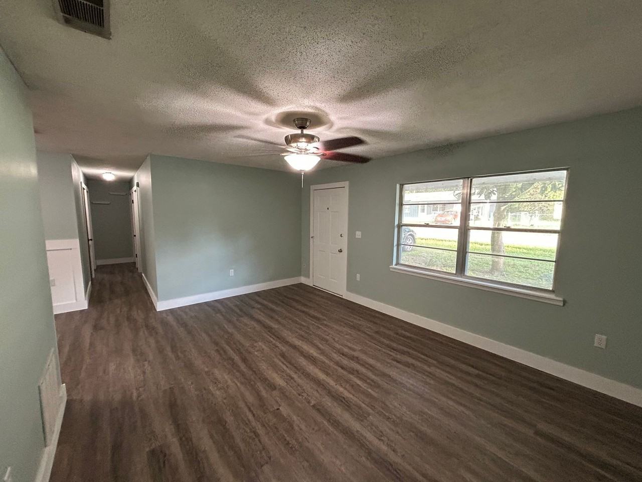 13904 Nw 142nd Pl - Photo 3 of 21
