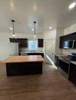 featured image of 608 N 6th St
