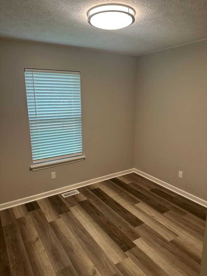 113 Ravine St - Photo 3 of 9