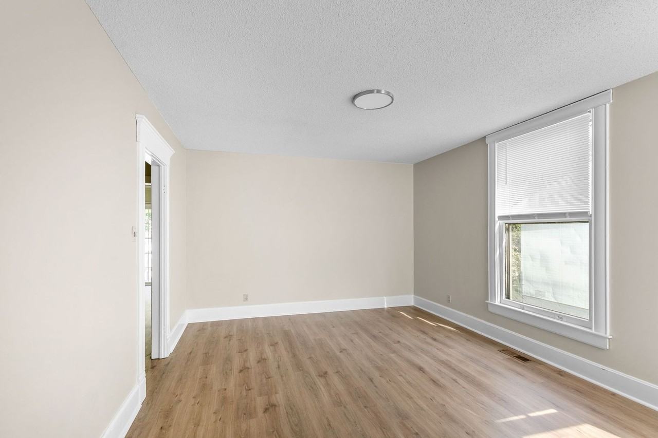 732 S Main Ave - Photo 7 of 25