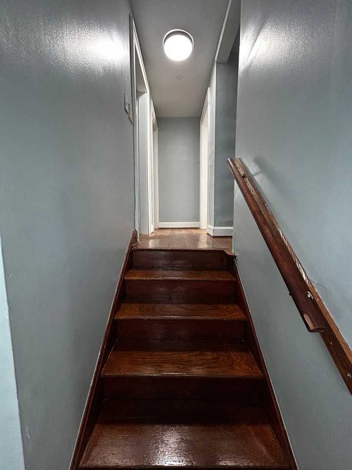 145 N Hague Ave - Photo 7 of 13