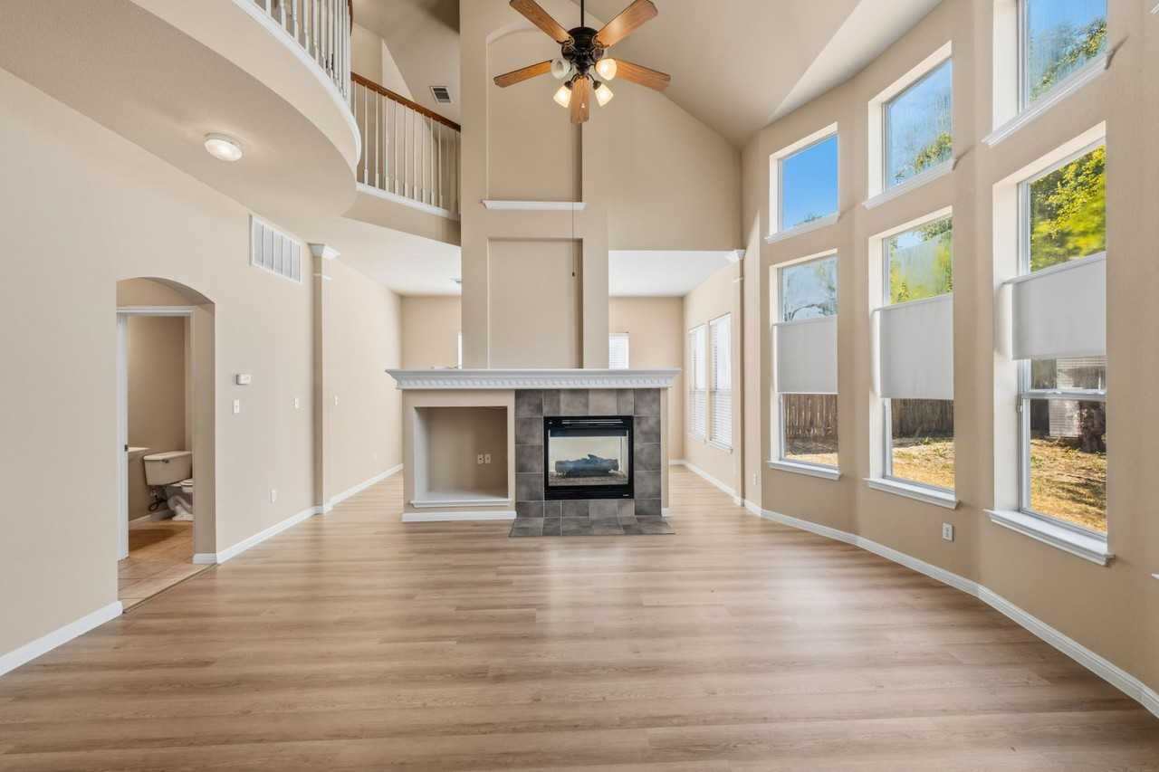 6600 Convict Hill Rd - Photo 3 of 26