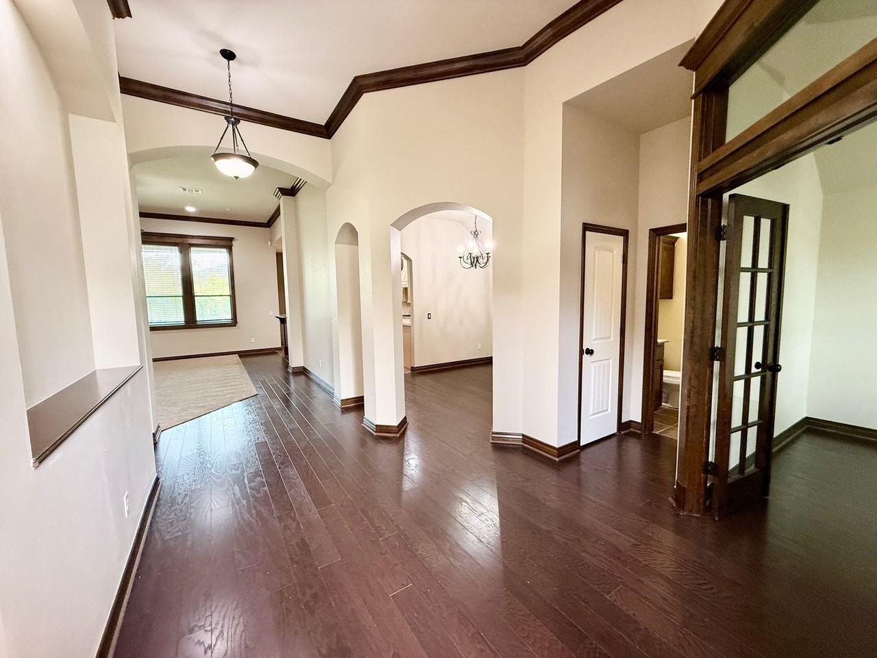 4321 Carrington Ct - Photo 4 of 31