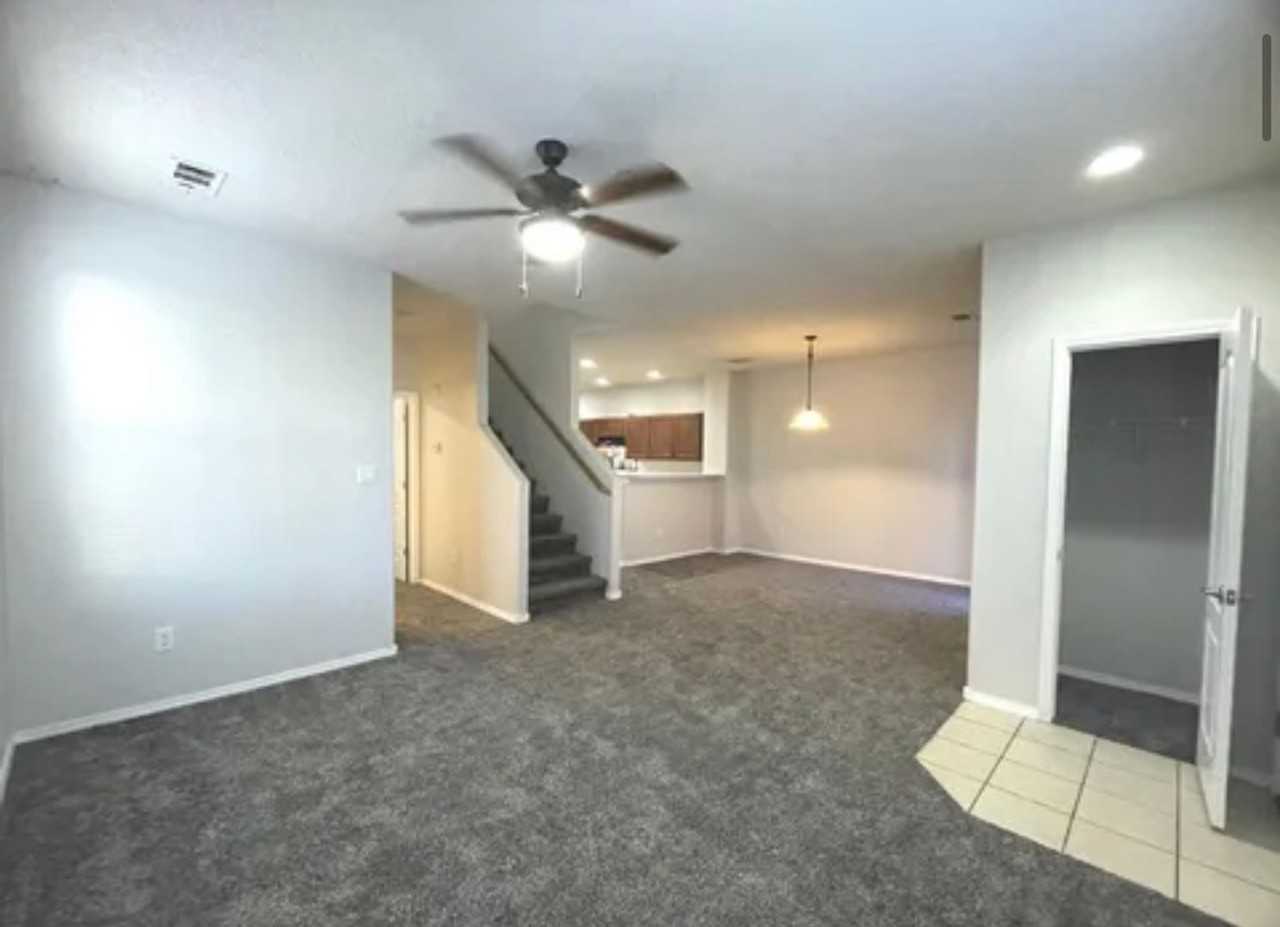 11032 Fort Point Ln Ne #B - Photo 2 of 3